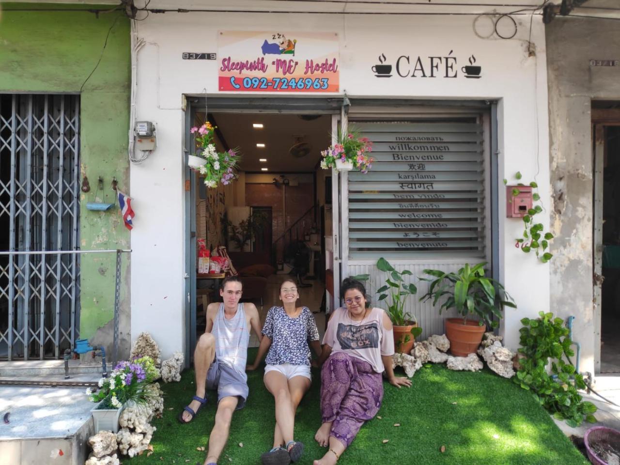 Sleepwith Me Hostel Bangkok Exterior photo