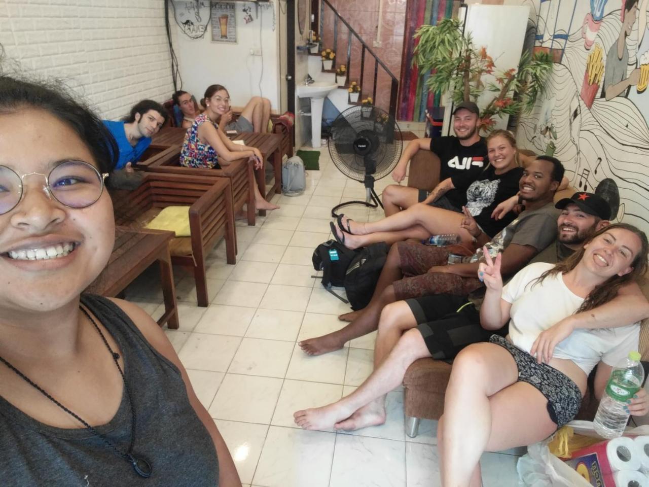 Sleepwith Me Hostel Bangkok Exterior photo
